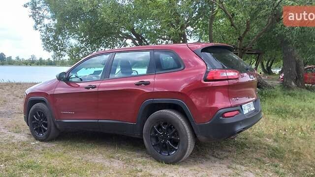 Червоний Джип Cherokee, об'ємом двигуна 2.36 л та пробігом 158 тис. км за 15000 $, фото 12 на Automoto.ua