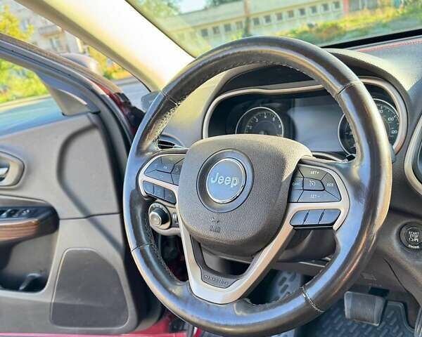 Красный Джип Чероки, объемом двигателя 3.24 л и пробегом 189 тыс. км за 14000 $, фото 16 на Automoto.ua