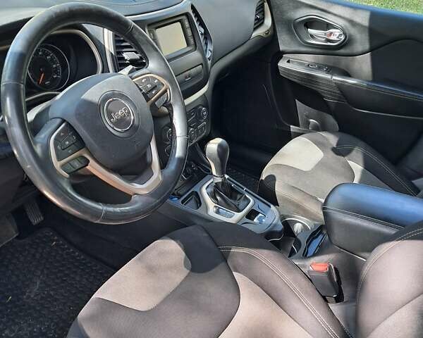 Червоний Джип Cherokee, об'ємом двигуна 2.36 л та пробігом 124 тис. км за 11600 $, фото 25 на Automoto.ua