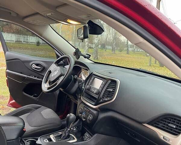Красный Джип Чероки, объемом двигателя 2.36 л и пробегом 230 тыс. км за 11000 $, фото 17 на Automoto.ua