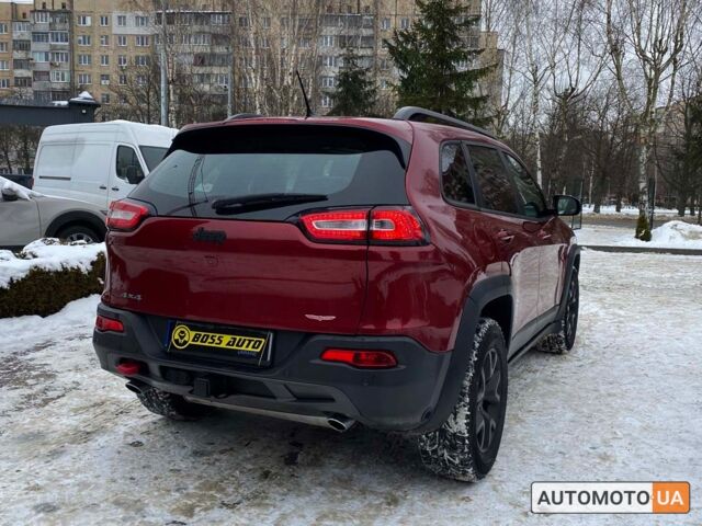 Красный Джип Чероки, объемом двигателя 3.2 л и пробегом 176 тыс. км за 17300 $, фото 5 на Automoto.ua