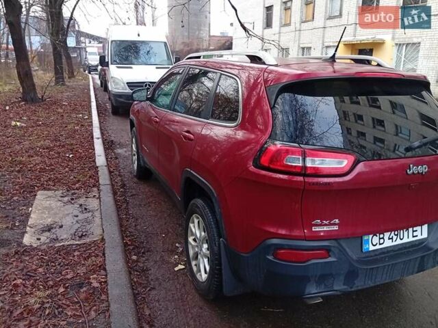 Червоний Джип Cherokee, об'ємом двигуна 2.36 л та пробігом 334 тис. км за 10400 $, фото 4 на Automoto.ua