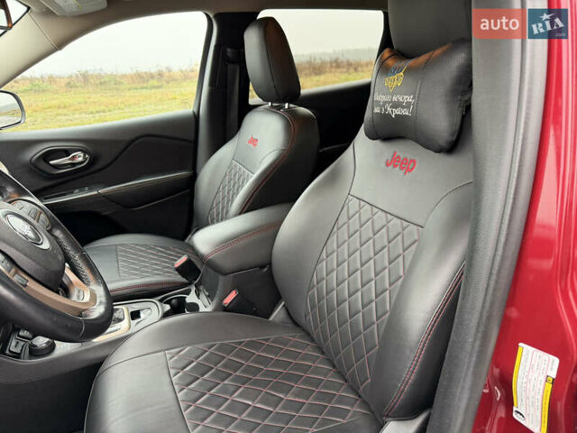 Червоний Джип Cherokee, об'ємом двигуна 3.2 л та пробігом 151 тис. км за 16555 $, фото 43 на Automoto.ua