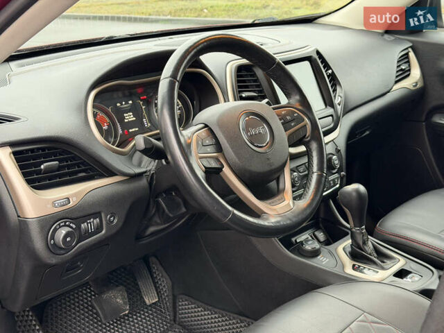 Червоний Джип Cherokee, об'ємом двигуна 3.2 л та пробігом 151 тис. км за 16555 $, фото 42 на Automoto.ua