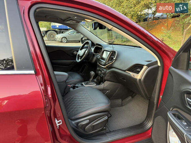 Красный Джип Чероки, объемом двигателя 3.24 л и пробегом 145 тыс. км за 15200 $, фото 20 на Automoto.ua