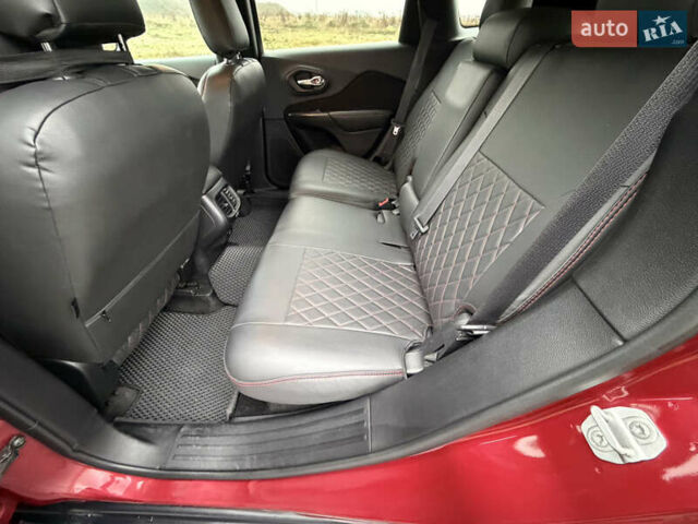 Червоний Джип Cherokee, об'ємом двигуна 3.2 л та пробігом 151 тис. км за 16555 $, фото 69 на Automoto.ua