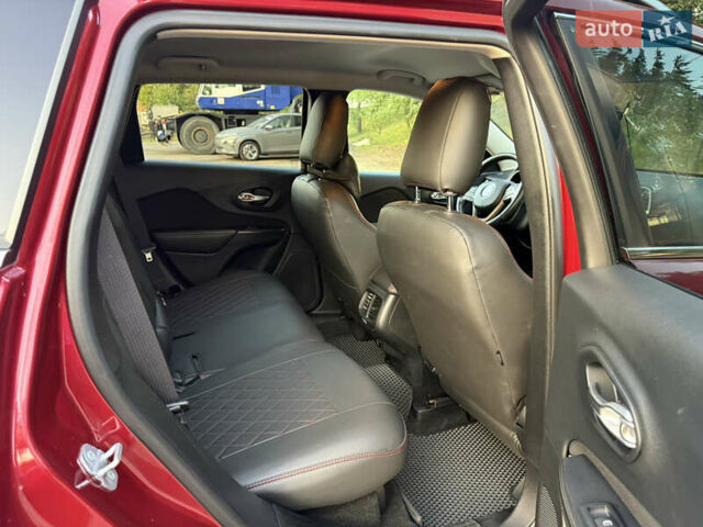 Красный Джип Чероки, объемом двигателя 3.24 л и пробегом 145 тыс. км за 15200 $, фото 22 на Automoto.ua