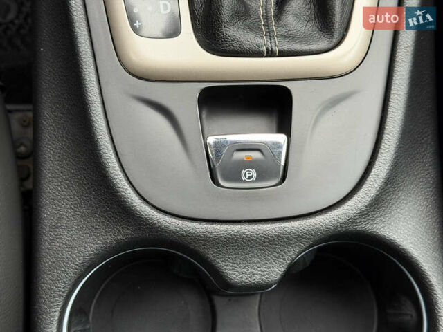 Червоний Джип Cherokee, об'ємом двигуна 3.2 л та пробігом 151 тис. км за 16555 $, фото 56 на Automoto.ua