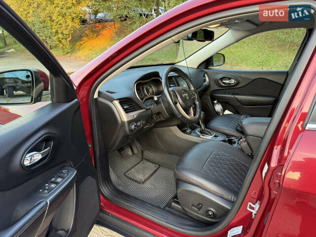 Красный Джип Чероки, объемом двигателя 3.24 л и пробегом 145 тыс. км за 15200 $, фото 18 на Automoto.ua