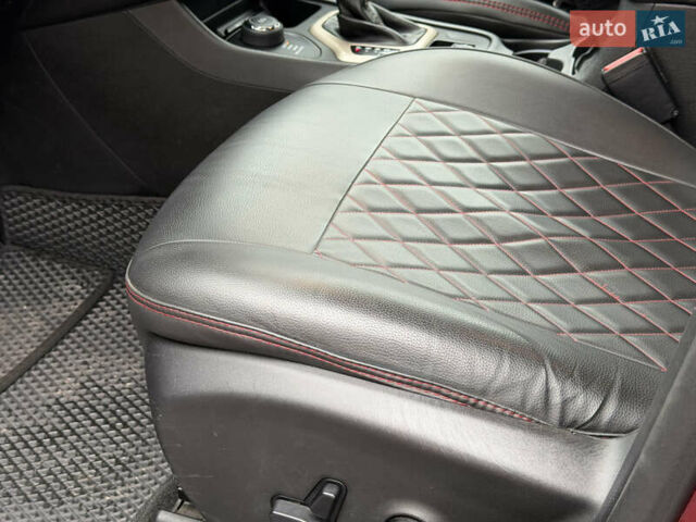 Червоний Джип Cherokee, об'ємом двигуна 3.2 л та пробігом 151 тис. км за 16555 $, фото 38 на Automoto.ua