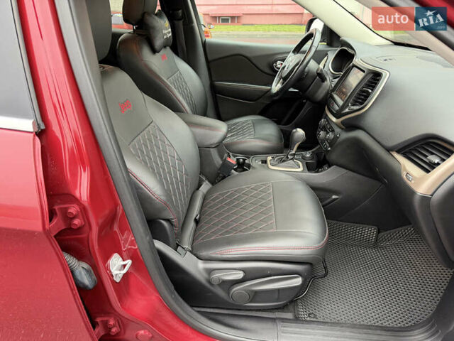 Червоний Джип Cherokee, об'ємом двигуна 3.2 л та пробігом 151 тис. км за 16555 $, фото 80 на Automoto.ua