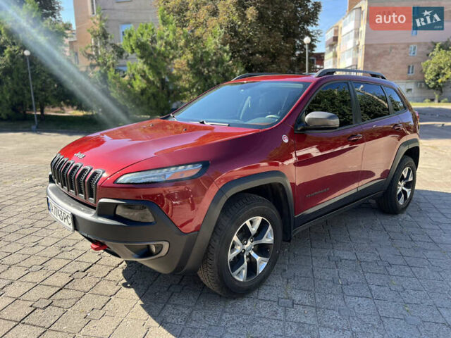 Червоний Джип Cherokee, об'ємом двигуна 3.24 л та пробігом 120 тис. км за 19000 $, фото 2 на Automoto.ua
