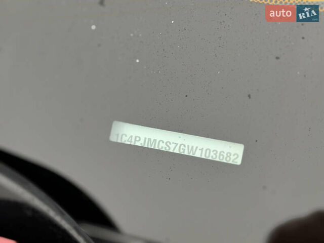 Червоний Джип Cherokee, об'ємом двигуна 3.2 л та пробігом 151 тис. км за 16555 $, фото 13 на Automoto.ua