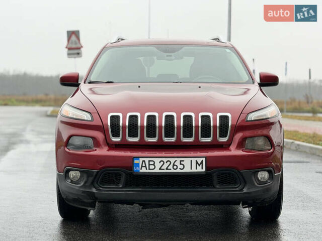Червоний Джип Cherokee, об'ємом двигуна 3.2 л та пробігом 151 тис. км за 16555 $, фото 7 на Automoto.ua