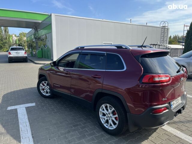 Червоний Джип Cherokee, об'ємом двигуна 2.4 л та пробігом 160 тис. км за 12300 $, фото 6 на Automoto.ua