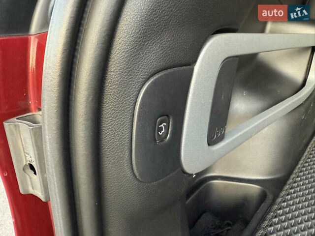 Красный Джип Чероки, объемом двигателя 3.24 л и пробегом 145 тыс. км за 15200 $, фото 24 на Automoto.ua