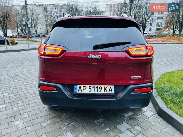 Красный Джип Чероки, объемом двигателя 2.4 л и пробегом 150 тыс. км за 12500 $, фото 7 на Automoto.ua