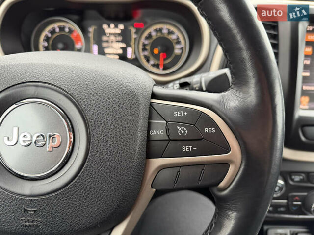 Червоний Джип Cherokee, об'ємом двигуна 3.2 л та пробігом 151 тис. км за 16555 $, фото 52 на Automoto.ua