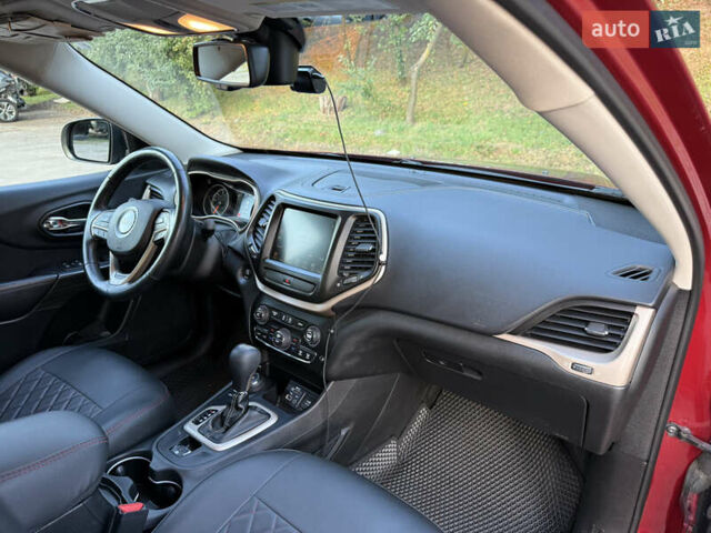 Красный Джип Чероки, объемом двигателя 3.24 л и пробегом 145 тыс. км за 15400 $, фото 21 на Automoto.ua