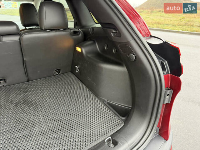 Червоний Джип Cherokee, об'ємом двигуна 3.2 л та пробігом 151 тис. км за 15999 $, фото 37 на Automoto.ua