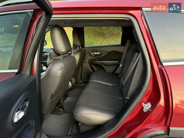 Красный Джип Чероки, объемом двигателя 3.24 л и пробегом 145 тыс. км за 15200 $, фото 28 на Automoto.ua