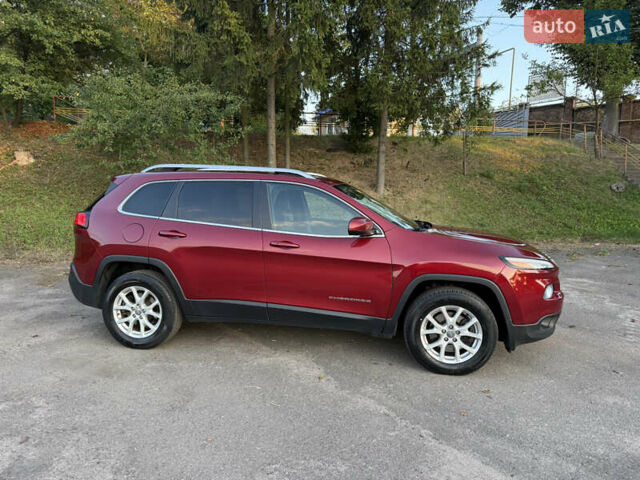 Красный Джип Чероки, объемом двигателя 3.24 л и пробегом 145 тыс. км за 15200 $, фото 1 на Automoto.ua