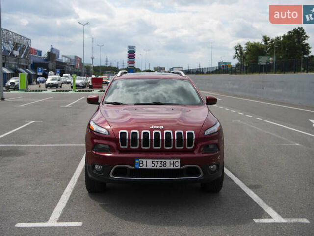 Джип Cherokee 2016 у Полтаві на Automoto.ua Червоний Джип Cherokee, об'ємом двигуна 3.24 л та пробігом 93 тис. км за 16700 $, фото 7 на Automoto.ua
