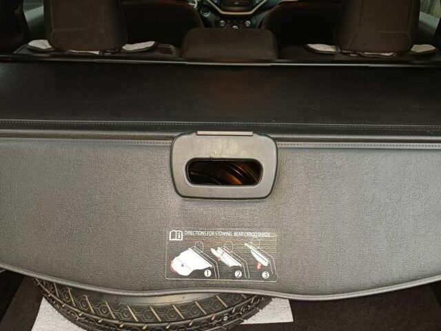 Червоний Джип Cherokee, об'ємом двигуна 2.4 л та пробігом 127 тис. км за 12000 $, фото 10 на Automoto.ua