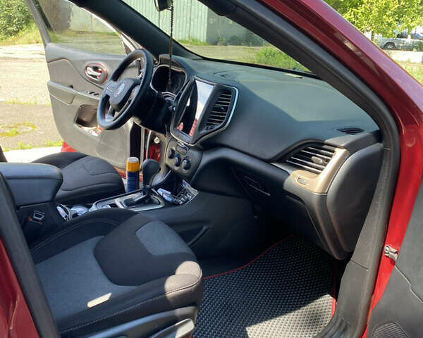 Красный Джип Чероки, объемом двигателя 2.36 л и пробегом 75 тыс. км за 15300 $, фото 44 на Automoto.ua