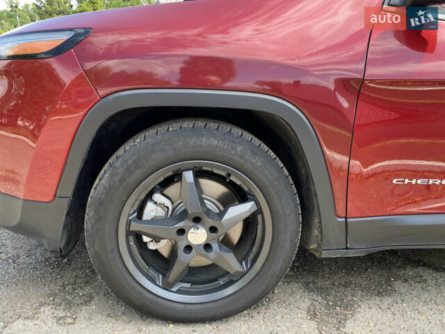 Красный Джип Чероки, объемом двигателя 2.36 л и пробегом 75 тыс. км за 15300 $, фото 21 на Automoto.ua