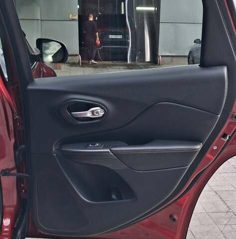 Червоний Джип Cherokee, об'ємом двигуна 3.24 л та пробігом 108 тис. км за 16300 $, фото 24 на Automoto.ua
