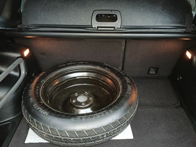 Червоний Джип Cherokee, об'ємом двигуна 2.4 л та пробігом 127 тис. км за 12000 $, фото 9 на Automoto.ua