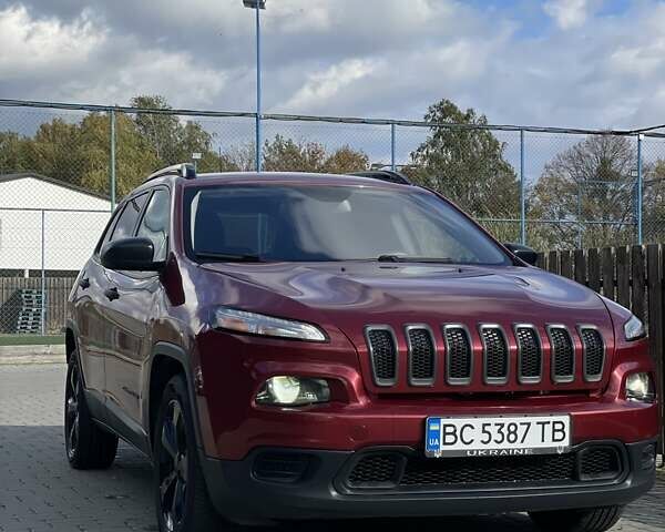 Красный Джип Чероки, объемом двигателя 2.36 л и пробегом 106 тыс. км за 12500 $, фото 2 на Automoto.ua