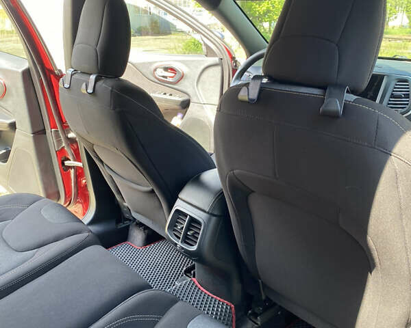 Красный Джип Чероки, объемом двигателя 2.36 л и пробегом 75 тыс. км за 15300 $, фото 38 на Automoto.ua