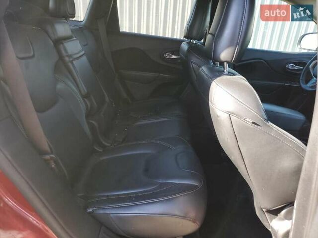 Червоний Джип Cherokee, об'ємом двигуна 2.36 л та пробігом 107 тис. км за 1900 $, фото 9 на Automoto.ua