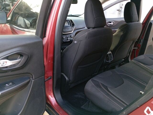 Красный Джип Чероки, объемом двигателя 0 л и пробегом 172 тыс. км за 9200 $, фото 11 на Automoto.ua