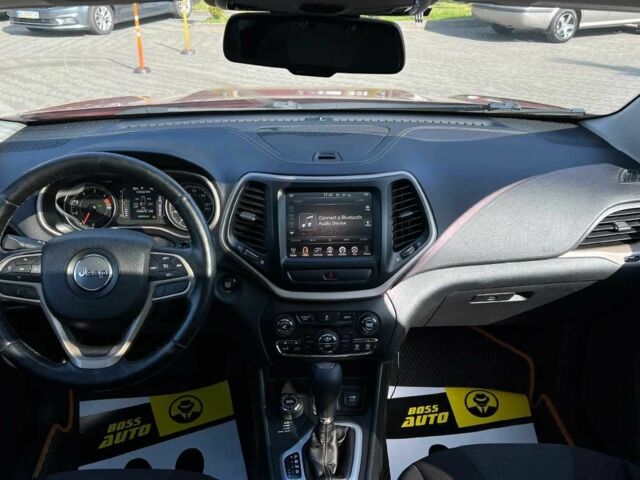 Красный Джип Чероки, объемом двигателя 2.4 л и пробегом 160 тыс. км за 12999 $, фото 11 на Automoto.ua