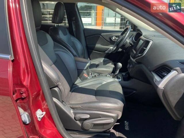 Червоний Джип Cherokee, об'ємом двигуна 2.4 л та пробігом 63 тис. км за 15900 $, фото 23 на Automoto.ua