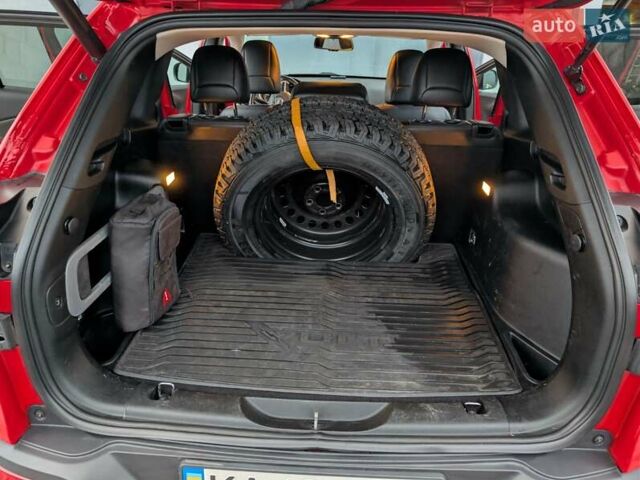 Красный Джип Чероки, объемом двигателя 3.24 л и пробегом 58 тыс. км за 22999 $, фото 10 на Automoto.ua