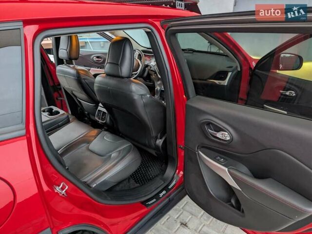 Красный Джип Чероки, объемом двигателя 3.24 л и пробегом 58 тыс. км за 22999 $, фото 18 на Automoto.ua