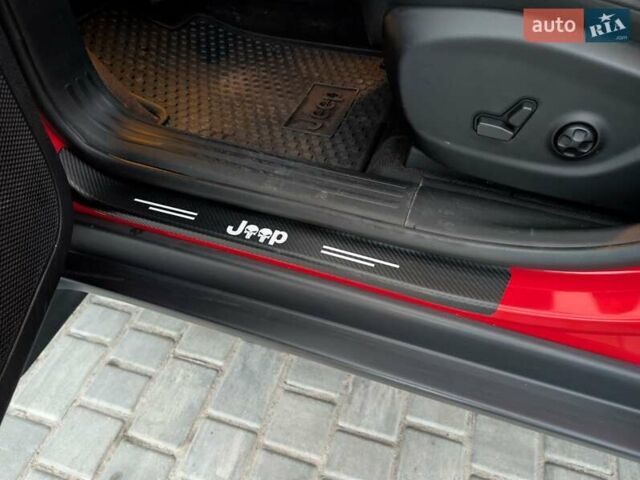 Красный Джип Чероки, объемом двигателя 3.24 л и пробегом 58 тыс. км за 22999 $, фото 12 на Automoto.ua