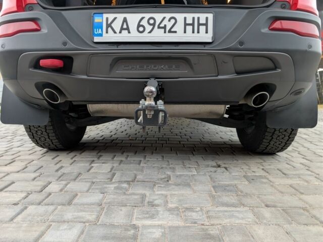 Красный Джип Чероки, объемом двигателя 3.2 л и пробегом 58 тыс. км за 23000 $, фото 11 на Automoto.ua