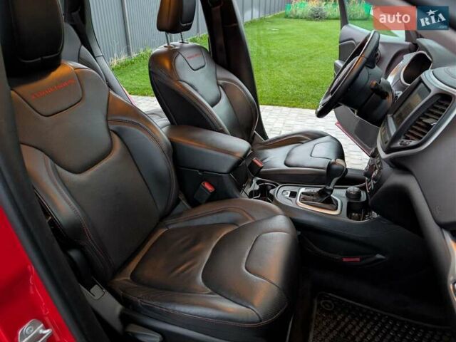 Красный Джип Чероки, объемом двигателя 3.24 л и пробегом 58 тыс. км за 22999 $, фото 14 на Automoto.ua