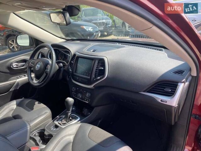 Червоний Джип Cherokee, об'ємом двигуна 2.4 л та пробігом 63 тис. км за 15900 $, фото 9 на Automoto.ua