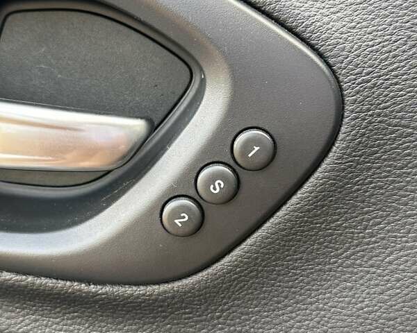 Червоний Джип Cherokee, об'ємом двигуна 2 л та пробігом 87 тис. км за 18300 $, фото 32 на Automoto.ua