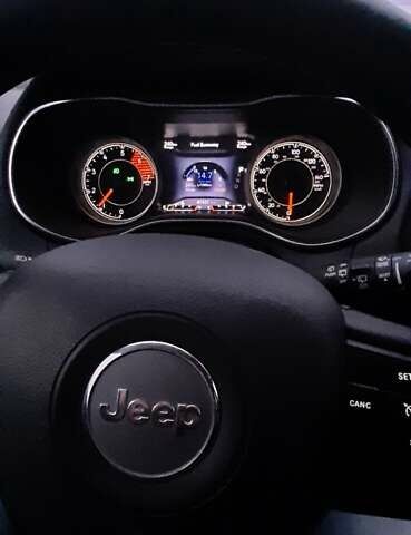 Красный Джип Чероки, объемом двигателя 2 л и пробегом 88 тыс. км за 18500 $, фото 57 на Automoto.ua