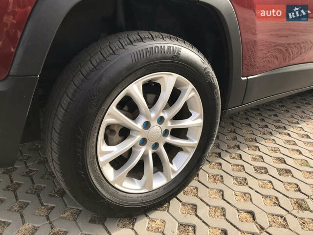 Красный Джип Чероки, объемом двигателя 2.36 л и пробегом 210 тыс. км за 14500 $, фото 16 на Automoto.ua