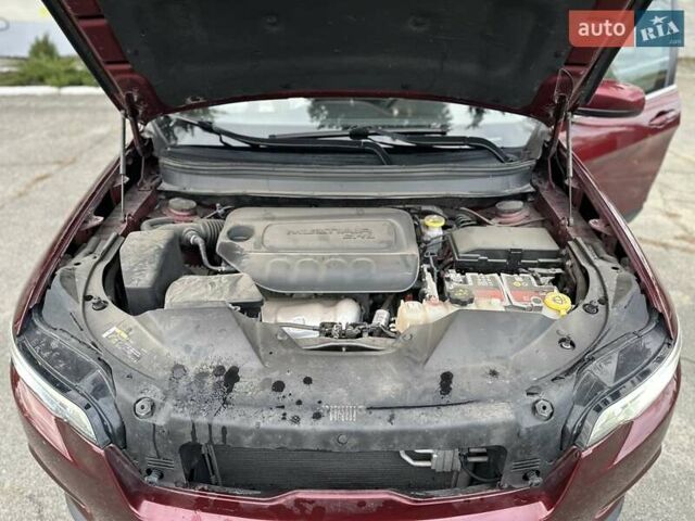 Червоний Джип Cherokee, об'ємом двигуна 2.36 л та пробігом 199 тис. км за 15300 $, фото 16 на Automoto.ua