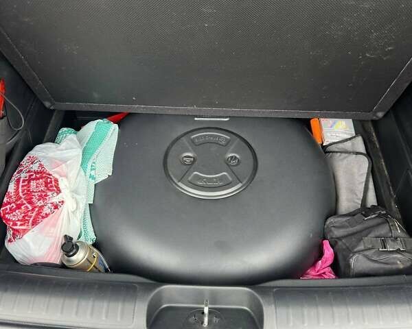 Джип Чероки 2018 в Львове на Automoto.ua Красный Джип Чероки, объемом двигателя 2.36 л и пробегом 165 тыс. км за 16000 $, фото 12 на Automoto.ua