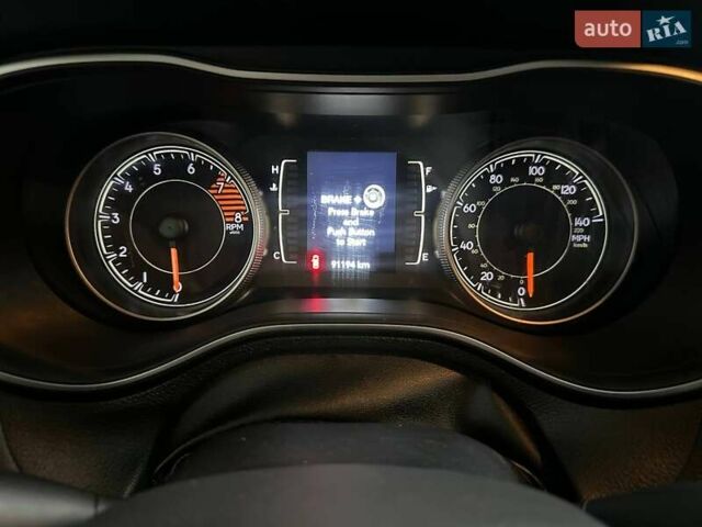 Красный Джип Чероки, объемом двигателя 3.24 л и пробегом 91 тыс. км за 18500 $, фото 13 на Automoto.ua